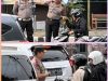 Polisi Bersama Masyarakat, Wakapolda Sumbar Turun Langsung Pantau Sekaligus Atur Lalu Lintas